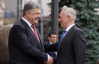 Порошенко обсудил с главой Пентагона возможность ввода на Донбасс миротворцев ООН