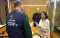 «Директор» из Макеевки приехала в Украину оформлять пенсию и загранпаспорт