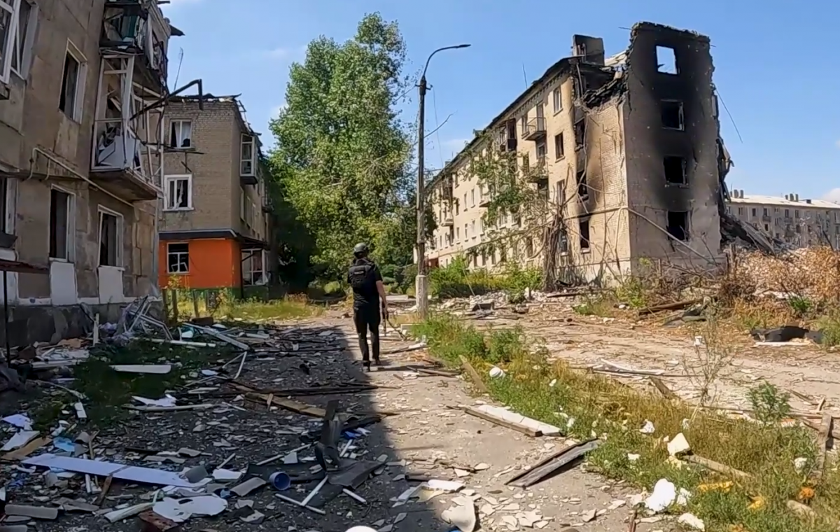 Ухудшение обстановки на Донетчине: Эвакуационные экипажи вынуждены менять маршруты 