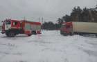На Луганщине из-за ухудшения погоды 36-тонной фуре потребовалась помощь спасателей