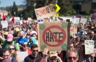 В американском городе Беркли на антирасистском митинге произошли стычки