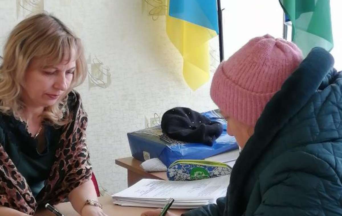 Мобильный социальный офис провел выездной прием жителей Новоалександровского сельсовета Покровского района