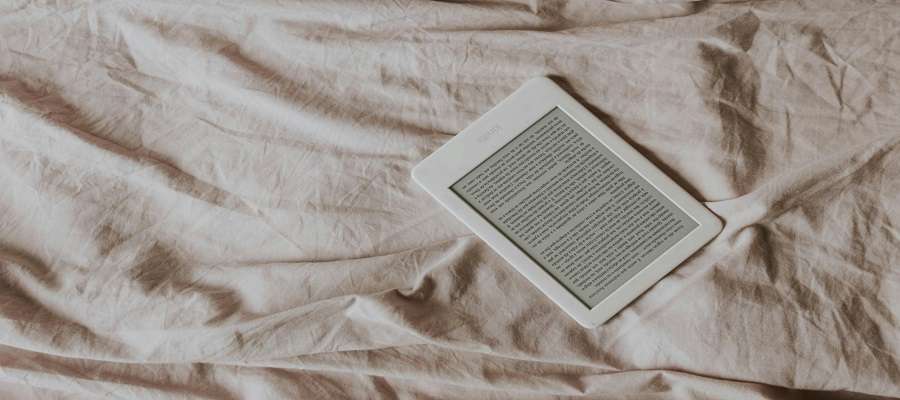 PocketBook vs Kindle: какую «читалку» выбрать?