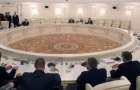 Перенос переговоров по Донбассу: Мнение эксперта