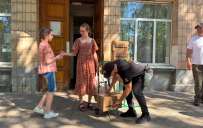 Почти 186 тонн гуманитарной помощи за неделю: какие организации поддерживают жителей Донетчины