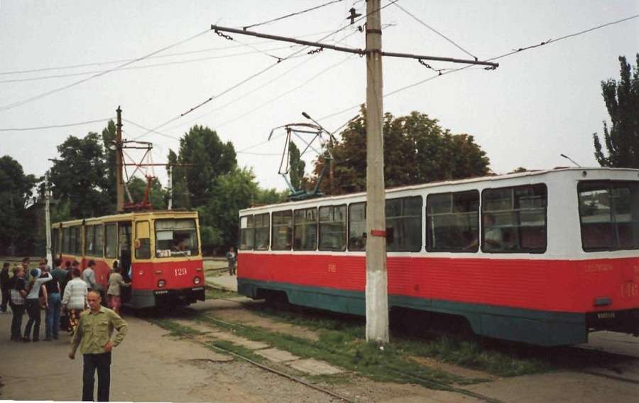 С радужной искрой: Цветные трамваи (фото обзор). Часть 1