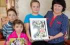 Семьи из Селидово, Горняка и Украинска получили подарки в честь Дня усыновления