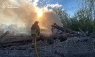 Авиаудар и атака дрона: спасатели ликвидировали последствия обстрелов Краматорска