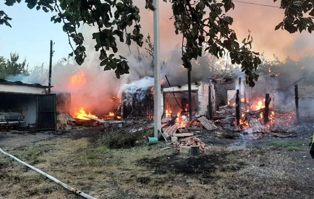 На Торецк сбросили три авиабомбы, есть раненые: Сводка по области