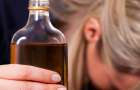 Как помочь человеку при алкогольном отравлении