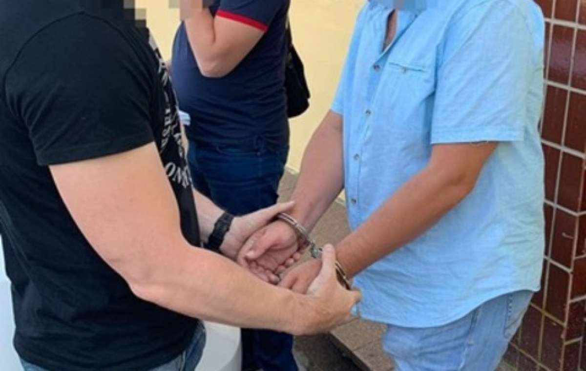 На Днепропетровщине чиновник задержан при получении крупной взятки