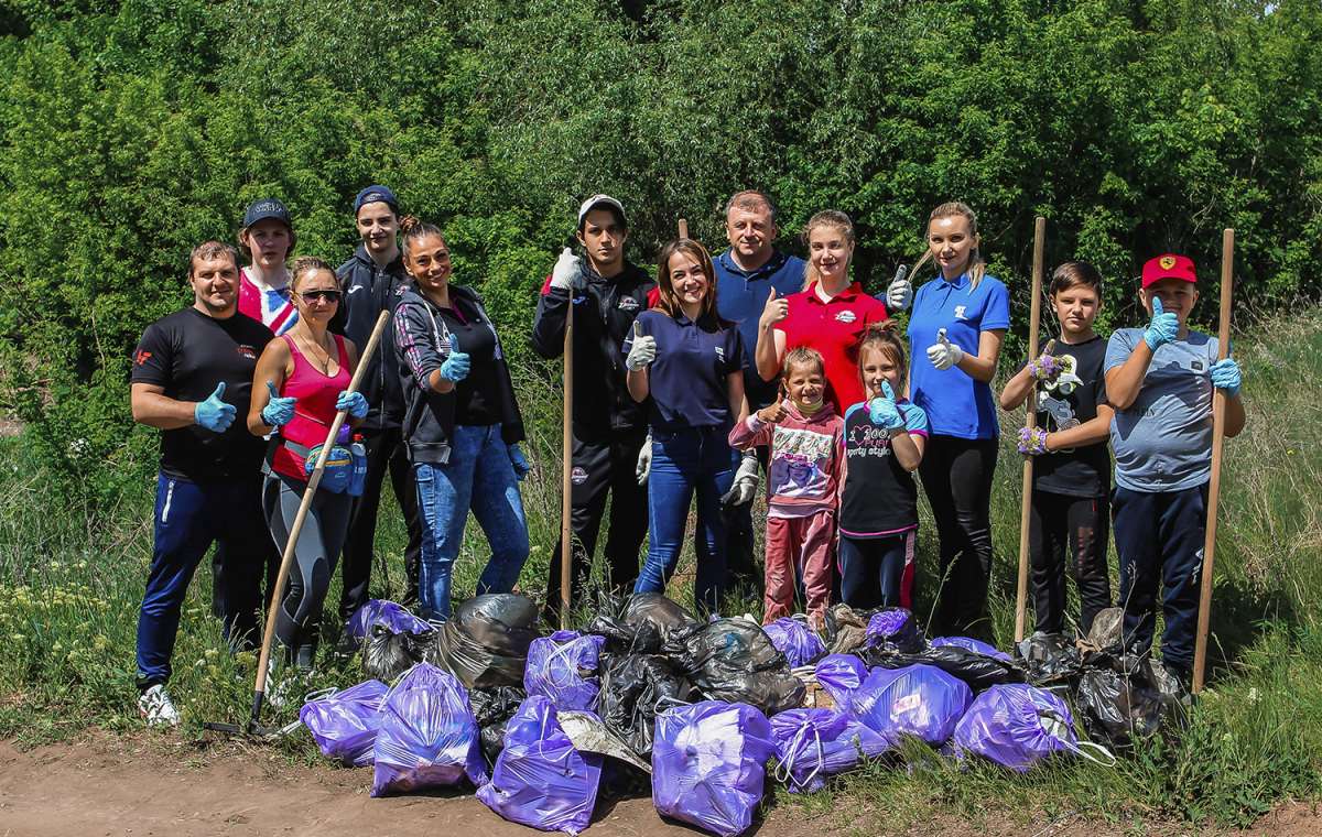 Благотворители,‌ ‌спортсмены‌ ‌и‌ ‌активисты‌ ‌провели‌ ‌ежегодную‌ ‌акцию‌ ‌по‌ ‌уборке‌ ‌Дружковки‌