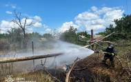 В Славянске спасатели ликвидировали два пожара, один из которых был вызван российским авиаударом
