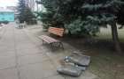 В городе Курахово бесчинствуют вандалы