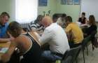 В Добропольском центре занятости учили составлять резюме