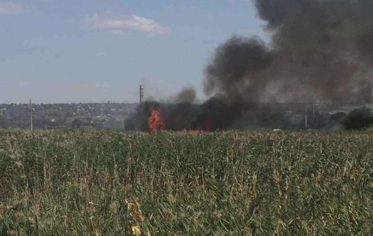 Очередной пожар в Константиновке: горит камыш