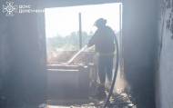 Российская армия дважды атаковала Дружковку: возникли пожары в многоэтажке