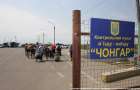 Охранник, избивший пограничника в кафе Мариуполя, сбежал в Крым