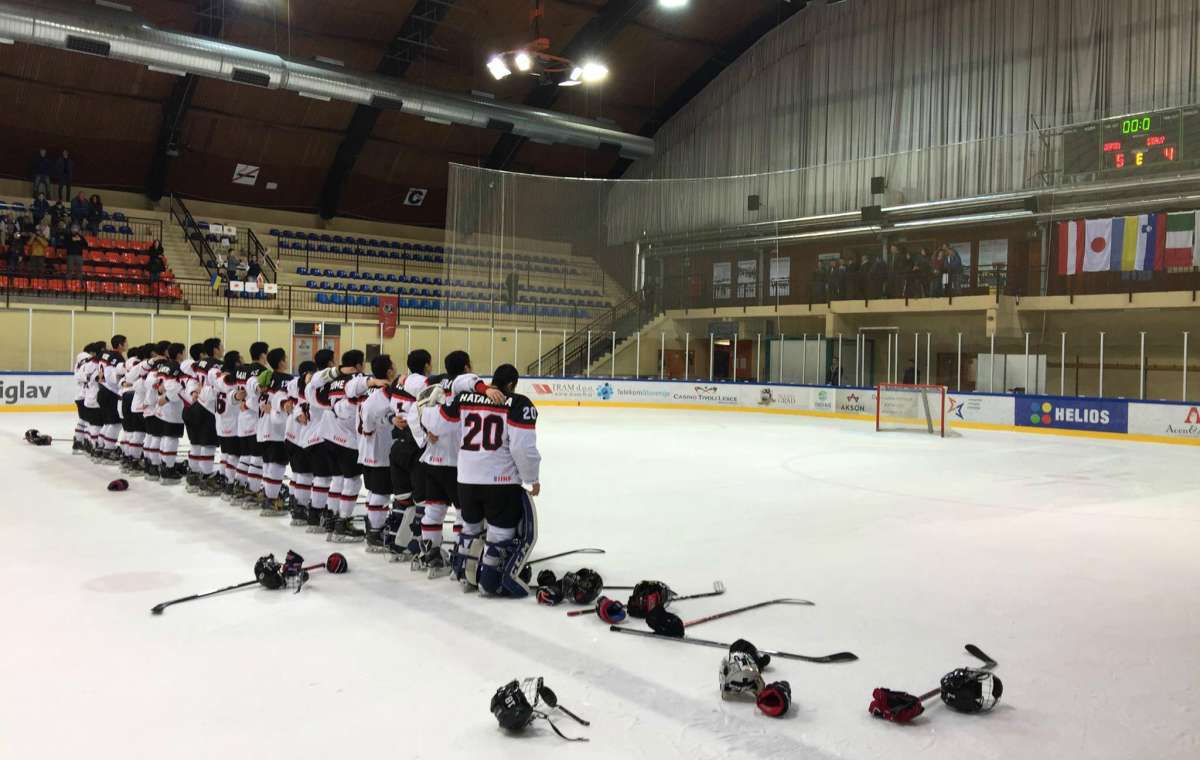 Юниорская сборная Украины по хоккею не смогла преодолеть японский барьер