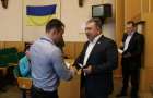 В Славянске пауэрлифтеров торжественно поздравил городской совет