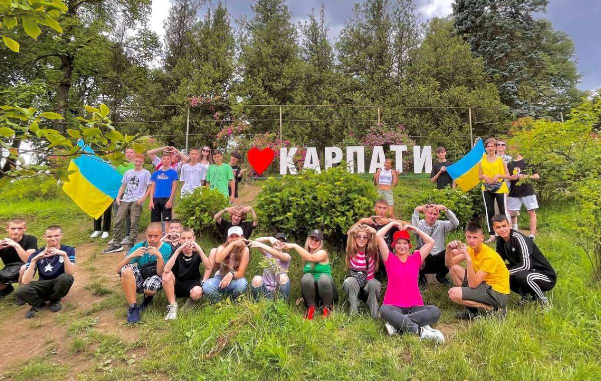 Приём заявок на бесплатный отдых для детей из Константиновки продолжается