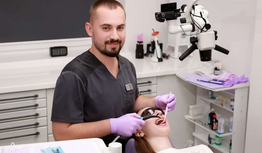 Зубні імпланти: AnyOne і Straumann