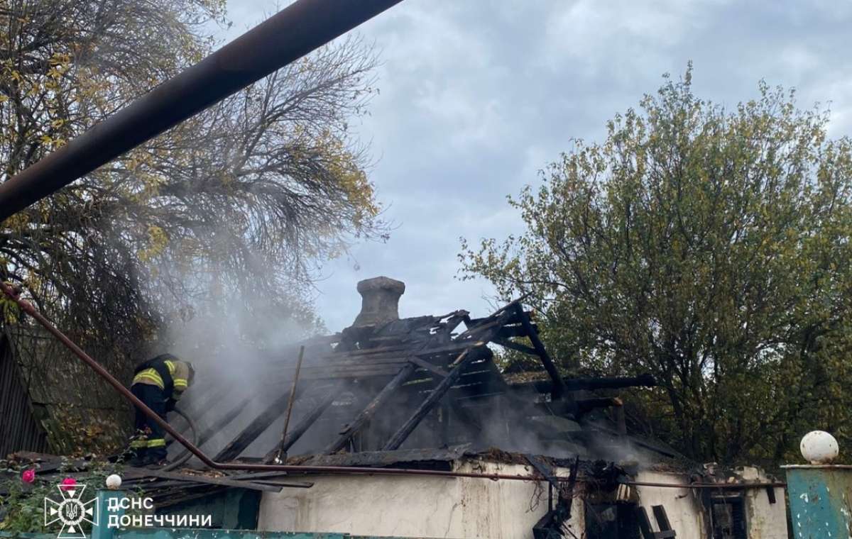 Рятувальники ліквідували пожежі в Іванопіллі, Слов'янську та Покровську