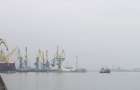 В Керченском проливе заблокированы 13 кораблей, направляющихся в Мариуполь
