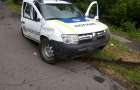 Автомобиль полиции «улетел» в овраг в Константиновке