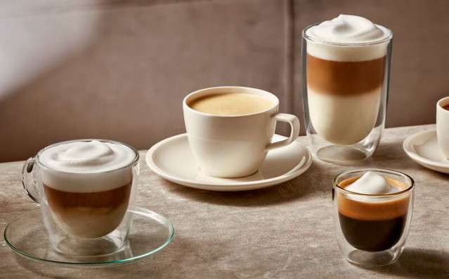 Легко выбирать лучшие рецепты кофе с уникальной кофеваркой SIEMENS EQ 500