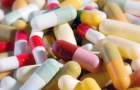 Эксперты: Украинцев губят антибиотики