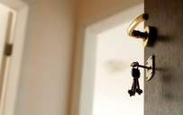 Жилье для ВПЛ: Кабмин передает 112 государственных объектов и активов АРМА под расселение