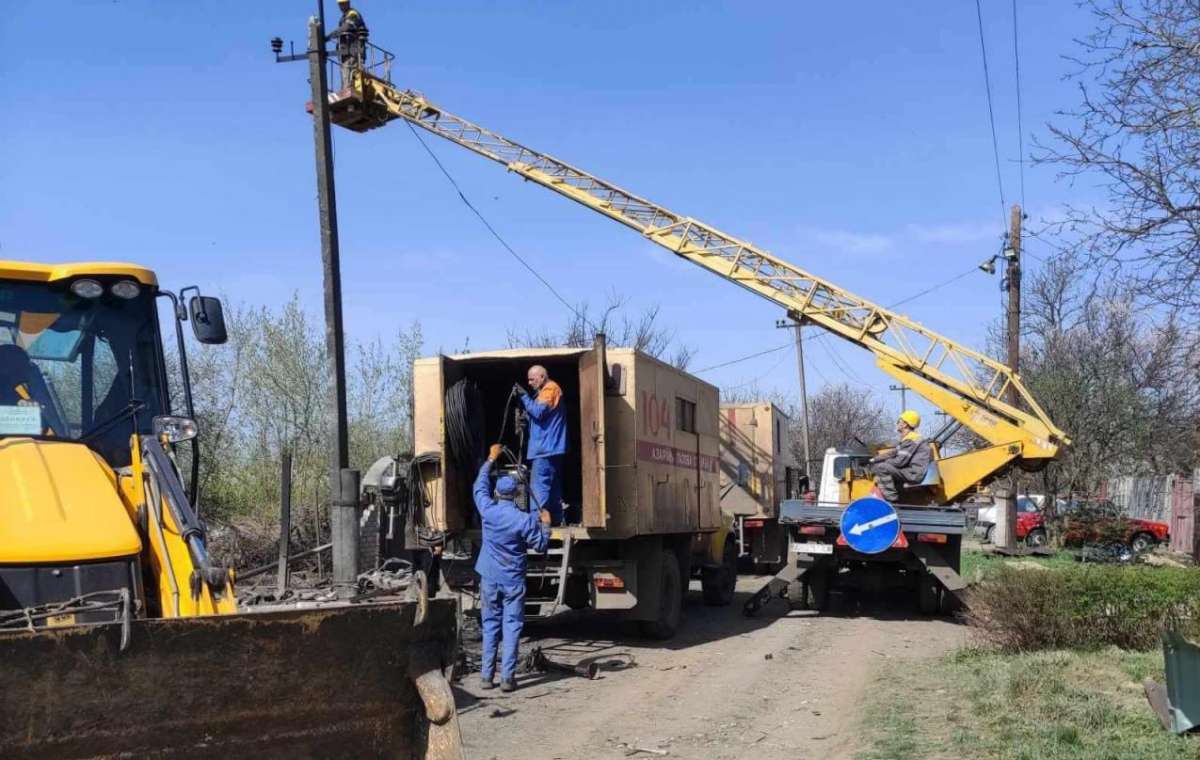 У Костянтинівці замінили 8 метрів пошкодженого газопроводу