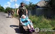 Спасение из руин: как «Белые Ангелы» эвакуируют пожилых людей из Дружковки