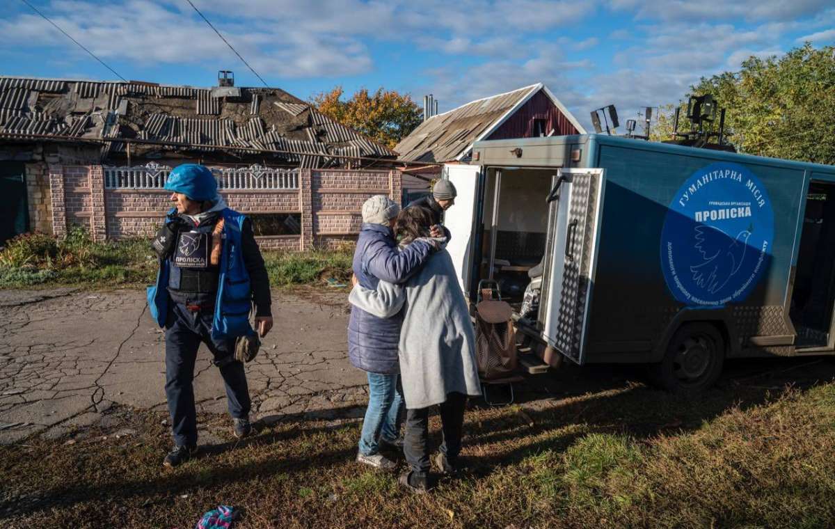 Еще 10 человек вывезли сегодня волонтеры из Константиновки