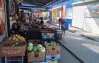Невеликий ринок на «Нульовому» у Костянтинівці здивував цінами на овочі