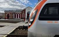 Поезда в Славянск и Краматорск курсировать не будут: Какие еще ограничения ввели на Донетчине