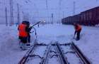 Железная дорога: 500 пассажирских платформ и 9 тыс. стрелочных переводов очищенно от снега 