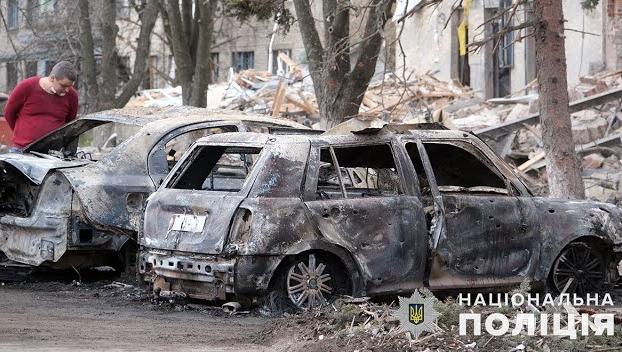 До 30 тисяч: як допомагають жителям Слов'янська, будинки яких пошкоджені в результаті обстрілу