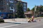 В Константиновке обновили разметку и подготовили дорожное полотно к ремонту